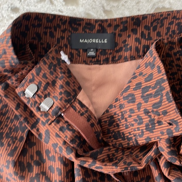 Majorelle High-Waisted Tie shorts with pockets - Picture 3 of 6